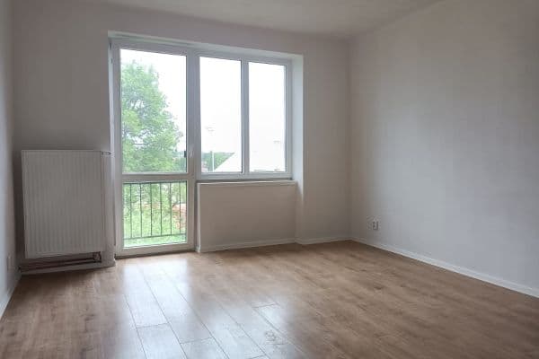 Prodej bytu 3+1 68 m², Pod Holým vrchem, Česká Lípa, Liberecký kraj Prodej bytu 3+1 68 m², Pod Holým vrchem, Česká Lípa, Liberecký kraj