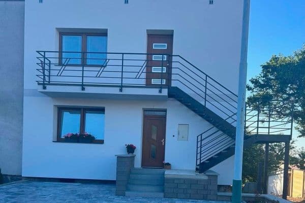 Pronájem bytu 2+kk 64 m², Větrná, SO POÚ Miroslav Pronájem bytu 2+kk 64 m², Větrná, SO POÚ Miroslav