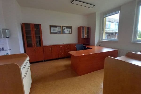 Pronájem nebytového prostoru 95 m², Aloisina výšina, Liberec Pronájem nebytového prostoru 95 m², Aloisina výšina, Liberec