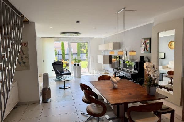 Prodej domu 152 m², pozemek 208 m², Kriftel Prodej domu 152 m², pozemek 208 m², Kriftel