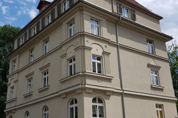 Pronájem bytu 2+1 58 m², Bahnhofstraße 4, Reichenbach, Sasko Pronájem bytu 2+1 58 m², Bahnhofstraße 4, Reichenbach, Sasko