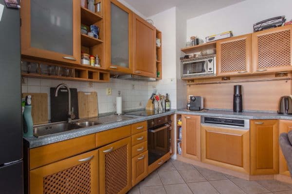 Prodej bytu 3+1 83 m², Poslušného, Brno Prodej bytu 3+1 83 m², Poslušného, Brno