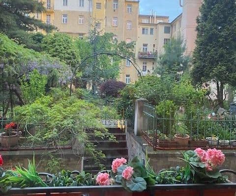 Pronájem bytu 2+1 70 m², Moravská, Praha Pronájem bytu 2+1 70 m², Moravská, Praha