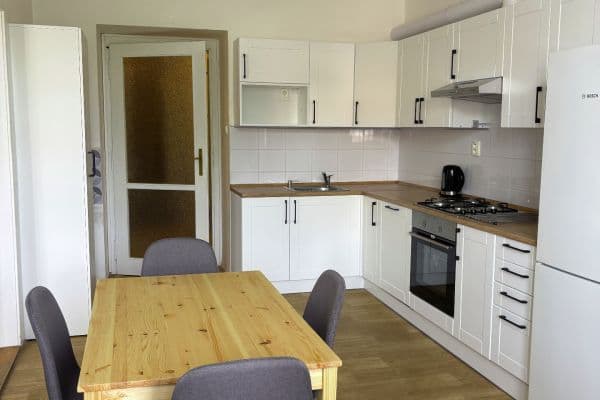 Pronájem bytu 2+1 65 m², Jiráskova, Pardubice, Pardubický kraj Pronájem bytu 2+1 65 m², Jiráskova, Pardubice, Pardubický kraj