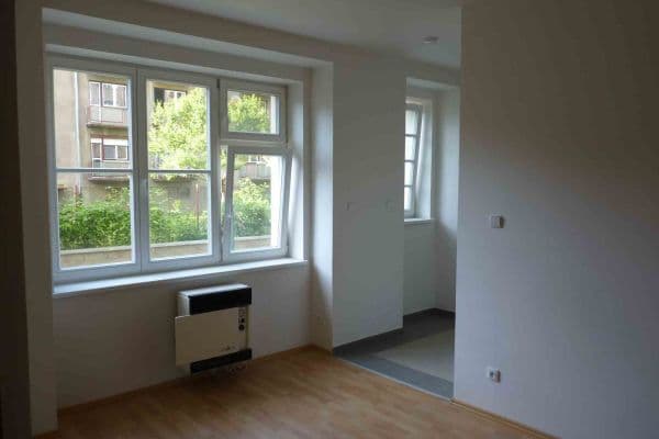 Pronájem bytu 2+kk 43 m², Slávy Horníka, Praha Pronájem bytu 2+kk 43 m², Slávy Horníka, Praha