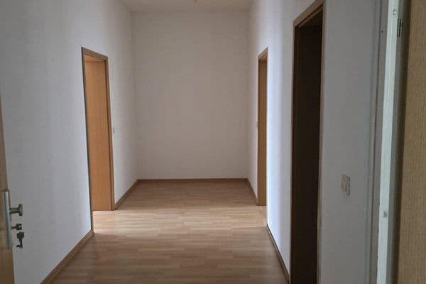 Pronájem bytu 2+1 58 m², Merseburgerstr. 197, Halle, Sasko-Anhaltsko Pronájem bytu 2+1 58 m², Merseburgerstr. 197, Halle, Sasko-Anhaltsko