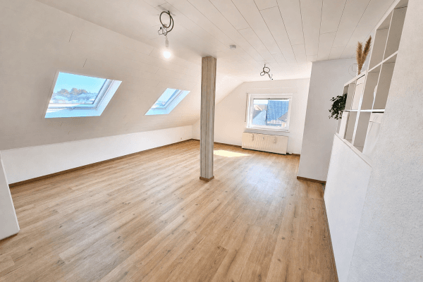 Pronájem bytu 3+1 95 m², Neuberg-Ravolzhausen Pronájem bytu 3+1 95 m², Neuberg-Ravolzhausen