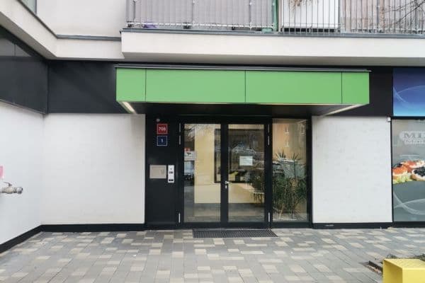 Pronájem bytu 1+kk 37 m², Nad Úžlabinou, Praha Pronájem bytu 1+kk 37 m², Nad Úžlabinou, Praha