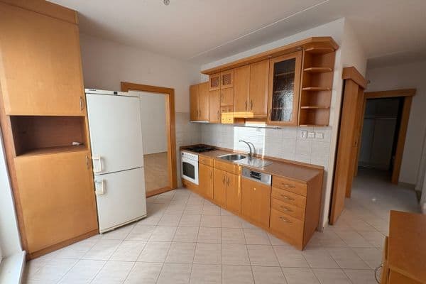 Pronájem bytu 3+1 70 m², Barvy, Brno Pronájem bytu 3+1 70 m², Barvy, Brno