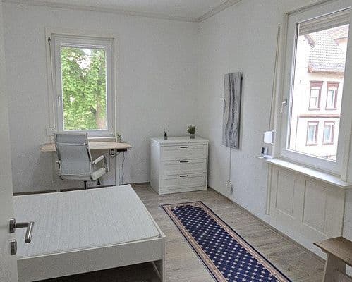 Pronájem bytu 1+1 32 m², Duisburgerstraße 22, Stuttgart Pronájem bytu 1+1 32 m², Duisburgerstraße 22, Stuttgart