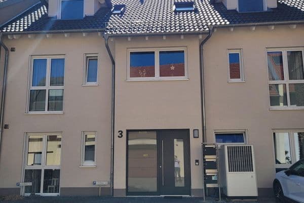 Pronájem bytu 3+1 116 m², Im Kleegarten 3, Ober-Hilbersheim Pronájem bytu 3+1 116 m², Im Kleegarten 3, Ober-Hilbersheim