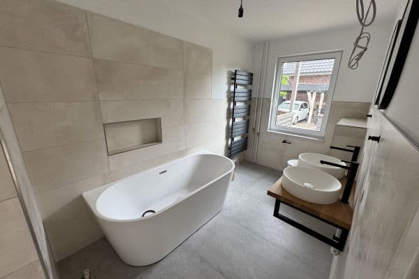 Pronájem bytu 4+1 120 m², Herrenruhmweg 9, Trittau Pronájem bytu 4+1 120 m², Herrenruhmweg 9, Trittau