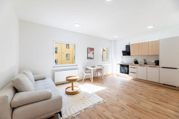 Pronájem bytu 2+1 60 m², Schoppershofstraße 32, Nürnberg Pronájem bytu 2+1 60 m², Schoppershofstraße 32, Nürnberg