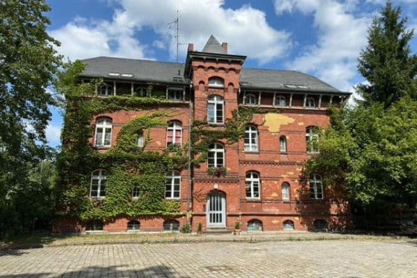Prodej bytu 4+1 86 m², Berlin-Wannsee, Berlín Prodej bytu 4+1 86 m², Berlin-Wannsee, Berlín