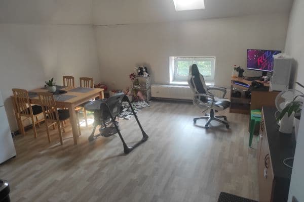 Pronájem bytu 2+kk 60 m², Presy, SO POÚ Chrudim Pronájem bytu 2+kk 60 m², Presy, SO POÚ Chrudim