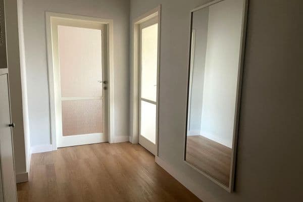 Pronájem bytu 2+1 64 m², Malinová, Praha Pronájem bytu 2+1 64 m², Malinová, Praha