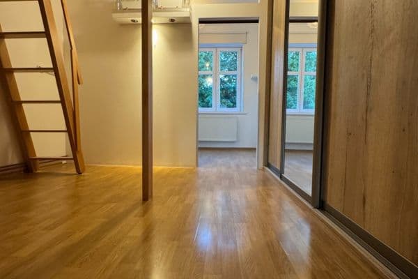 Pronájem bytu 2+kk 52 m², Kolbenova, Praha Pronájem bytu 2+kk 52 m², Kolbenova, Praha