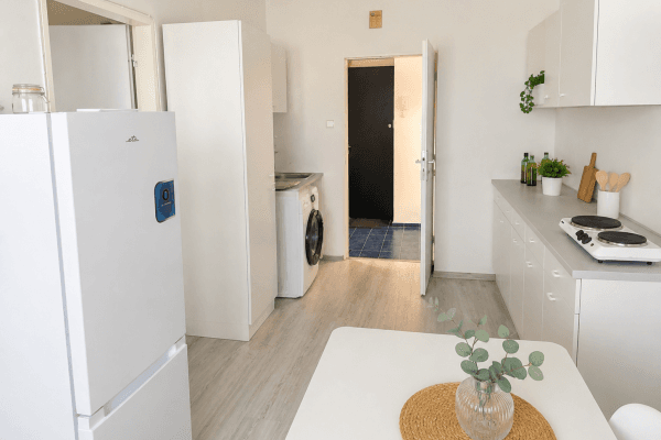 Pronájem nebytového prostoru 36 m², Drahobejlova, Praha Pronájem nebytového prostoru 36 m², Drahobejlova, Praha