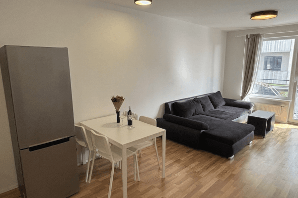 Pronájem bytu 2+kk 58 m², Zvěřinova, Prague Pronájem bytu 2+kk 58 m², Zvěřinova, Prague