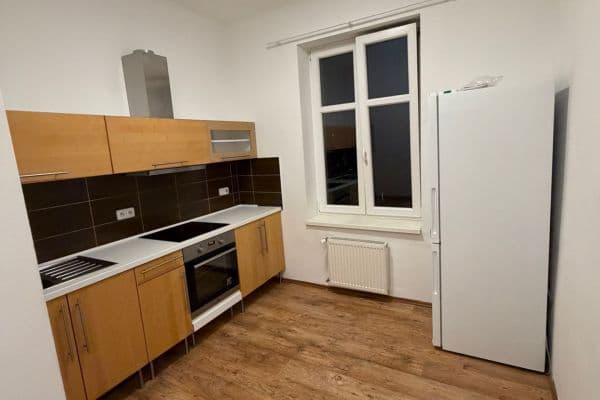 Pronájem bytu 2+1 55 m², Nuselská, Praha Pronájem bytu 2+1 55 m², Nuselská, Praha