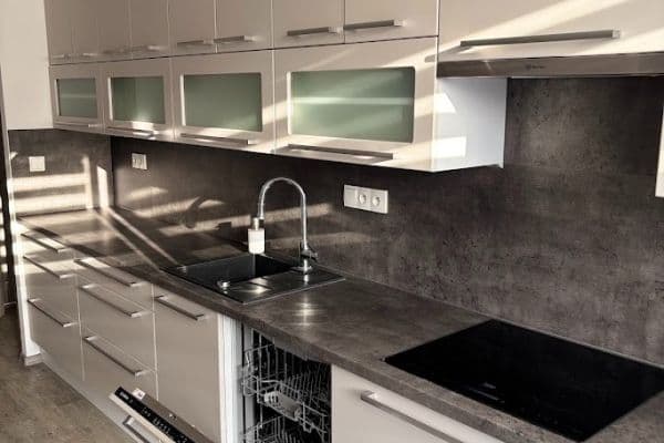 Pronájem bytu 3+1 65 m², Velká Hradební, Ústí nad Labem Pronájem bytu 3+1 65 m², Velká Hradební, Ústí nad Labem
