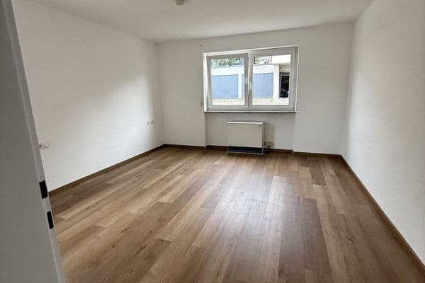 Pronájem bytu 4+1 91 m², Freiberg am Neckar Pronájem bytu 4+1 91 m², Freiberg am Neckar