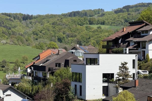 Prodej domu 300 m², pozemek 600 m², Am Steinacker 22, Gorxheimertal Prodej domu 300 m², pozemek 600 m², Am Steinacker 22, Gorxheimertal