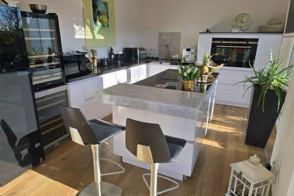 Pronájem bytu 4+1 172 m², Neuss Pronájem bytu 4+1 172 m², Neuss