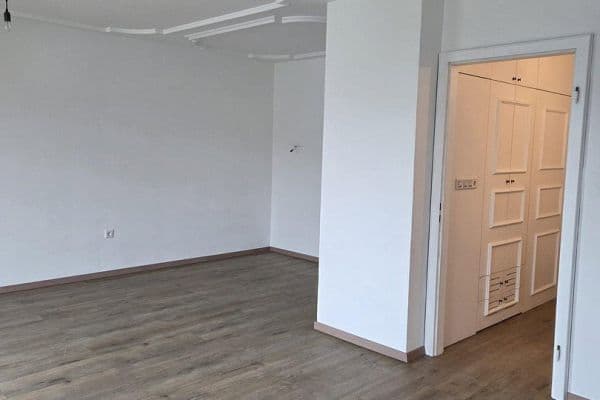 Prodej domu 125 m², pozemek 189 m², Augsburg Prodej domu 125 m², pozemek 189 m², Augsburg