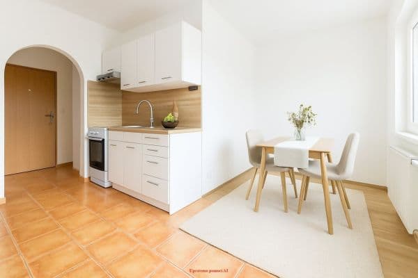 Pronájem bytu 1+1 39 m², Viaduktová, Český Těšín Pronájem bytu 1+1 39 m², Viaduktová, Český Těšín