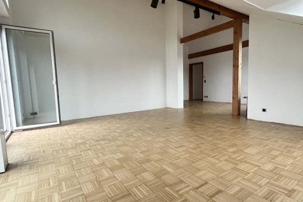 Pronájem bytu 4+1 112 m², Schwegenheimer Str. 67, Römerberg Pronájem bytu 4+1 112 m², Schwegenheimer Str. 67, Römerberg
