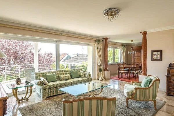 Prodej bytu 4+kk 126 m², Neustadt, Porýní-Falc Prodej bytu 4+kk 126 m², Neustadt, Porýní-Falc