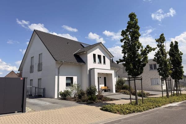 Prodej domu 183 m², pozemek 687 m², Grevenbroich Prodej domu 183 m², pozemek 687 m², Grevenbroich