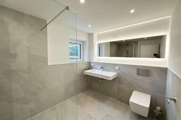 Pronájem bytu 3+1 85 m², Wachtberg Pronájem bytu 3+1 85 m², Wachtberg