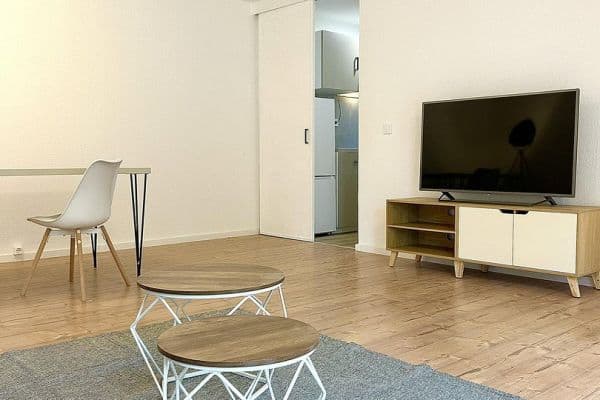Pronájem bytu 2+1 55 m², Trendelenburgstr. 18, Leipzig, Sasko Pronájem bytu 2+1 55 m², Trendelenburgstr. 18, Leipzig, Sasko