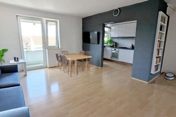 Pronájem bytu 3+1 68 m², Landshut, Bavorsko Pronájem bytu 3+1 68 m², Landshut, Bavorsko