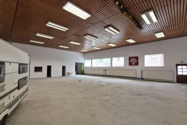 Pronájem nebytového prostoru 600 m², Bahnhofstr. 16, Langenbieber Pronájem nebytového prostoru 600 m², Bahnhofstr. 16, Langenbieber