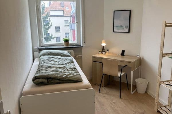 Pronájem bytu 1+1 12 m², Peter-Henlein-Straße 78, Nürnberg, Bavorsko Pronájem bytu 1+1 12 m², Peter-Henlein-Straße 78, Nürnberg, Bavorsko