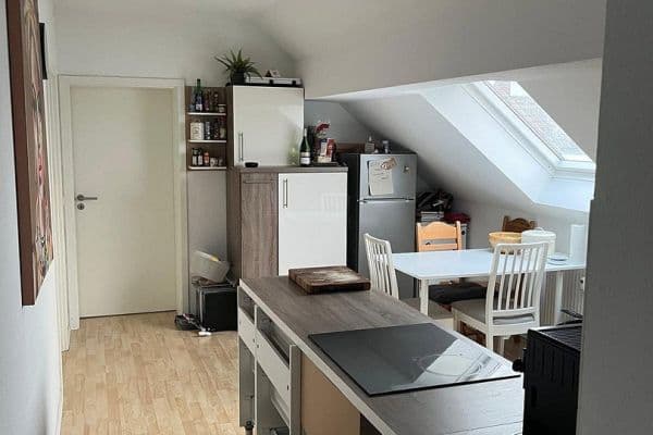 Pronájem bytu 4+1 100 m², Karlsruhe Pronájem bytu 4+1 100 m², Karlsruhe