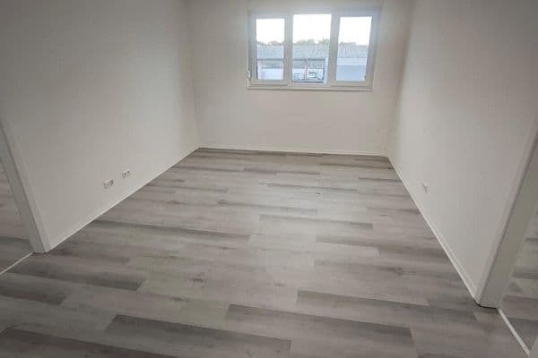 Pronájem kanceláře 55 m², Karlsruhe Pronájem kanceláře 55 m², Karlsruhe