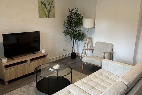 Pronájem bytu 2+1 42 m², Ulmenstraße 7, Wilhelmshaven, Dolní Sasko Pronájem bytu 2+1 42 m², Ulmenstraße 7, Wilhelmshaven, Dolní Sasko