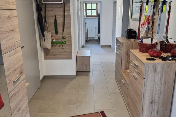 Pronájem bytu 4+1 111 m², Schloßstraße, Oberding/Notzing, Bavorsko Pronájem bytu 4+1 111 m², Schloßstraße, Oberding/Notzing, Bavorsko