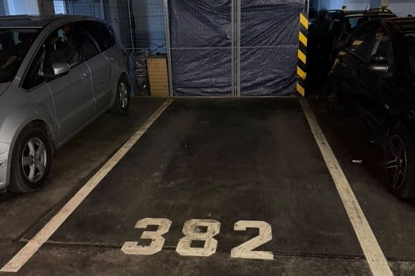 Pronájem garáže 13 m², Wassermannova, Praha Pronájem garáže 13 m², Wassermannova, Praha