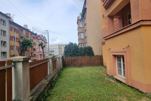 Pronájem bytu 2+1 68 m², Josefa Hory, SO POÚ Teplice Pronájem bytu 2+1 68 m², Josefa Hory, SO POÚ Teplice