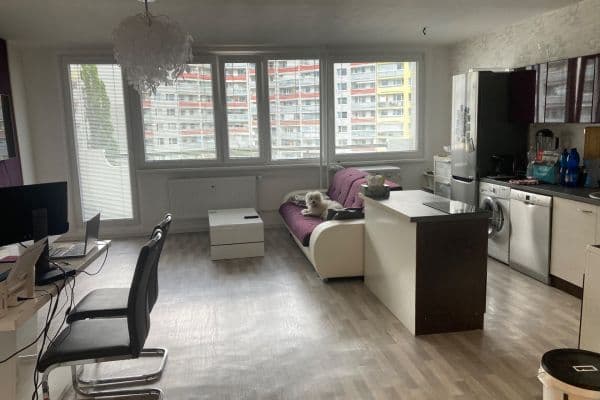 Prodej bytu 3+kk 80 m², U Jezera, Praha Prodej bytu 3+kk 80 m², U Jezera, Praha