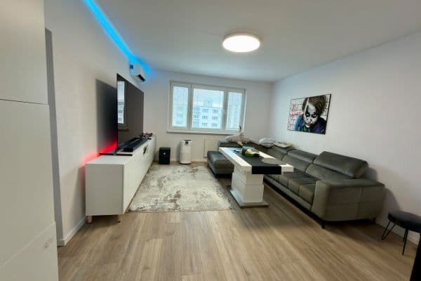 Prodej bytu 3+1 70 m², Eisnerova, Devínska Nová Ves Prodej bytu 3+1 70 m², Eisnerova, Devínska Nová Ves
