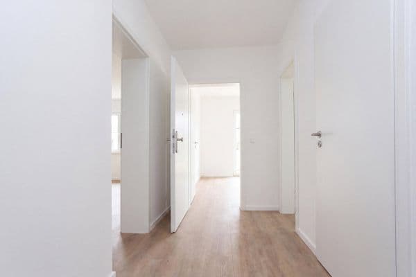 Pronájem bytu 5+1 120 m², Sulzburgstraße 34, Lenningen Pronájem bytu 5+1 120 m², Sulzburgstraße 34, Lenningen