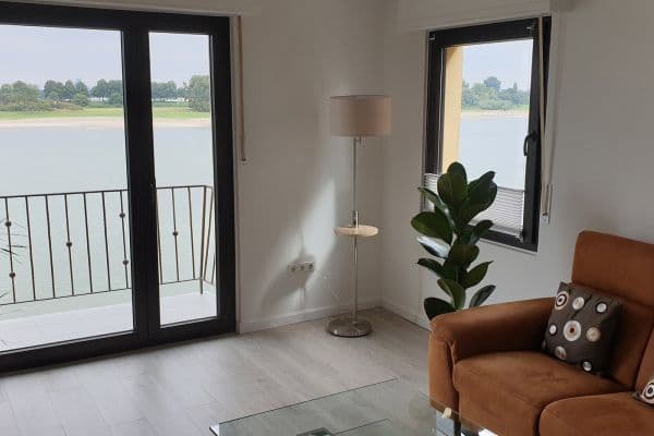Pronájem bytu 2+1 60 m², Rheinuferstr, Neuss Pronájem bytu 2+1 60 m², Rheinuferstr, Neuss