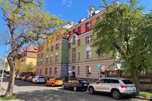 Pronájem bytu 2+1 84 m², Polívkova, Olomouc Pronájem bytu 2+1 84 m², Polívkova, Olomouc
