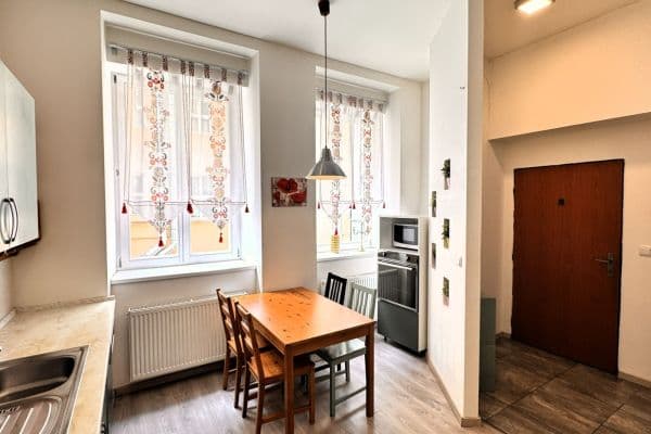 Pronájem bytu 2+1 67 m², Balbínova, Praha Pronájem bytu 2+1 67 m², Balbínova, Praha